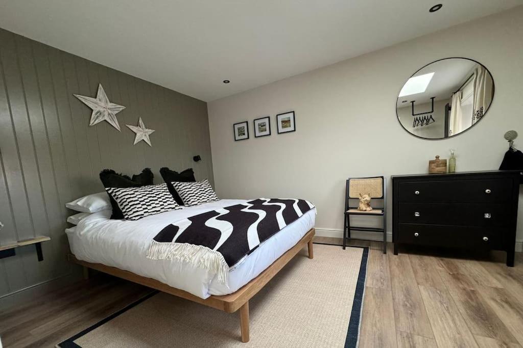 Nᴼ 21 Beautiful Cosy Modern Traditional Holiday home Lionel